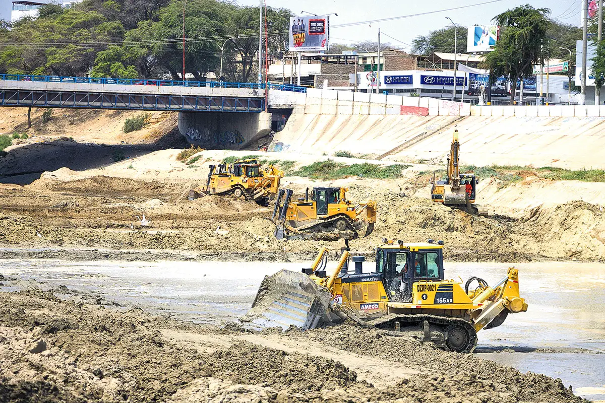 CIP, UDEP y UNP piden dejar sin efecto los trabajos de descolmatación del río Piura CIP, UDEP y UNP piden dejar sin efecto los trabajos de descolmatación del río Piura