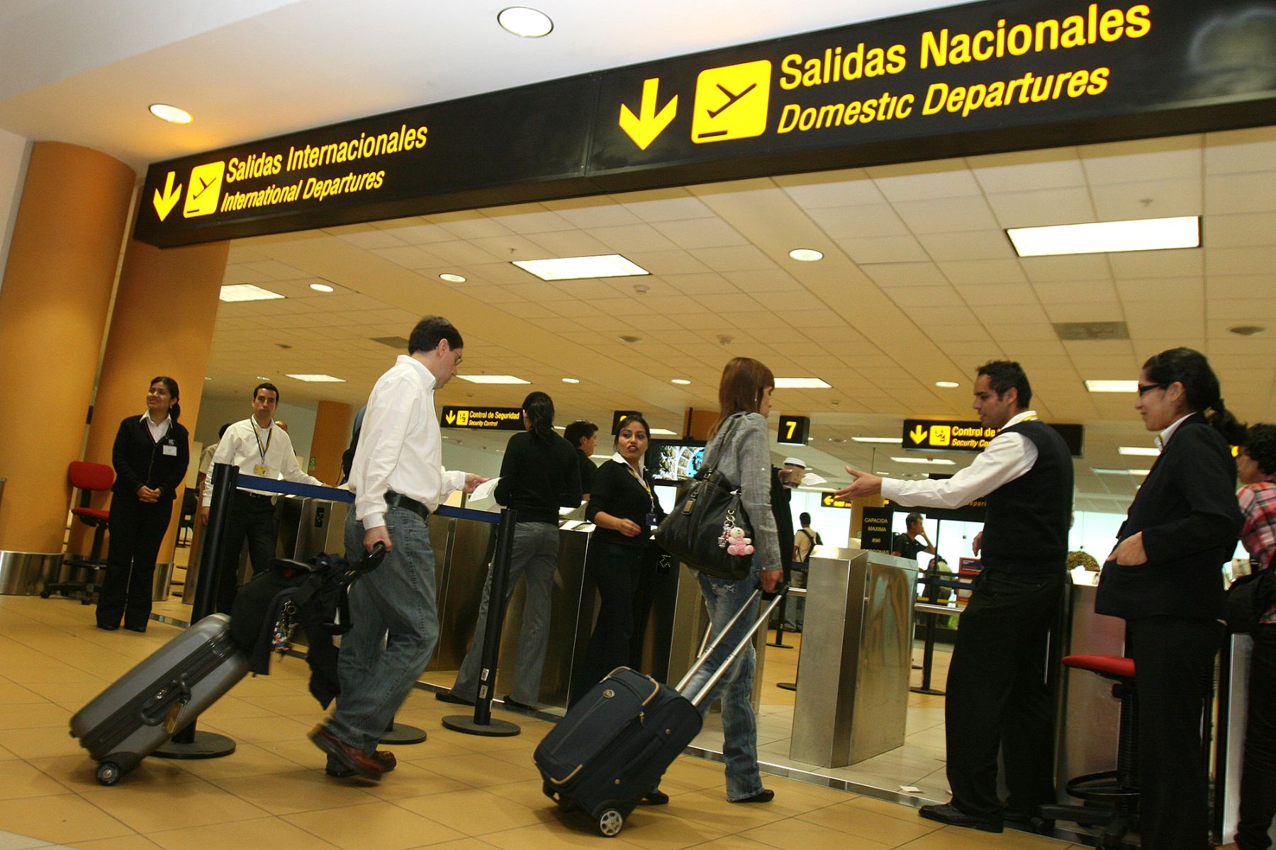 Vuelos de fin de año: Conoce los derechos que tienes ante retrasos o cancelaciones Vuelos de fin de año: Conoce los derechos que tienes ante retrasos o cancelaciones
