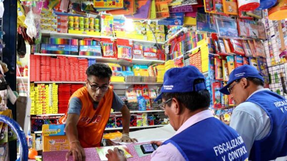 Gastos escolares se incrementarán para el 2022 y pensiones volverán al nivel prepandemia