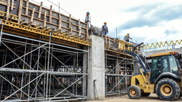 Capeco: sector construcción sufrirá contracción en el 2022 por ruido político
