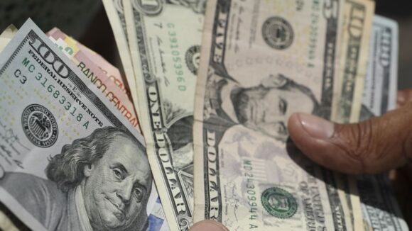 dólar