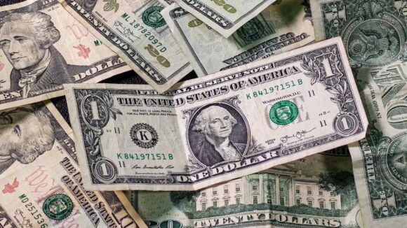 dólar