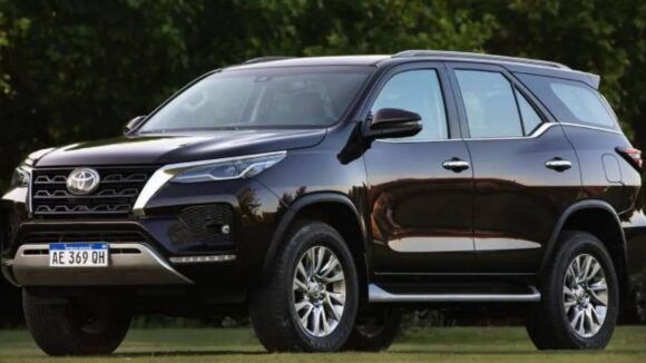Toyota Fortuner 2023