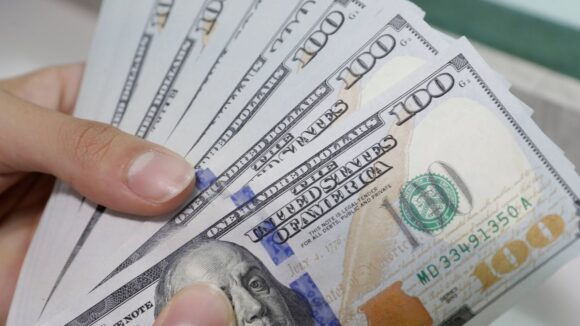 dólar