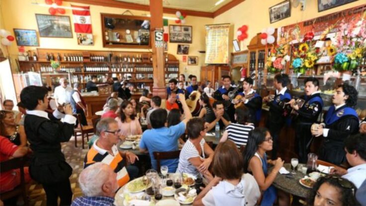 Fiestas Patrias: ticket de consumo en restaurantes aumentaría 20% según AHORA