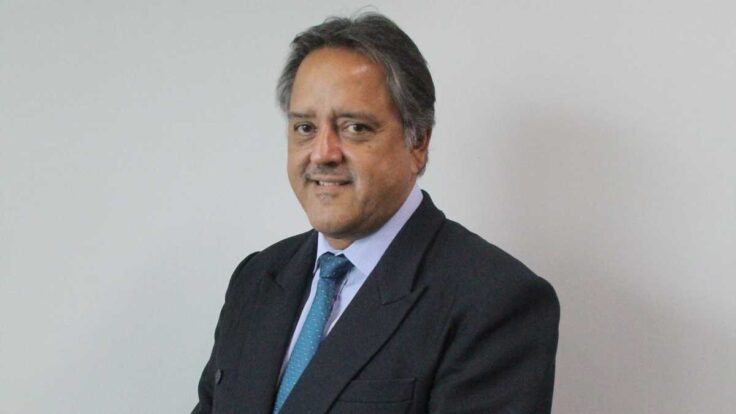 Dr. Alcibíades Sime Marques, director general de la UCV campus Piura