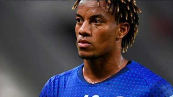 ¿Cuánto gana André Carrillo en el Al Hilal de Arabia Saudita?
