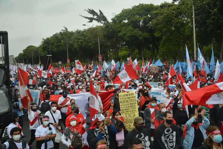 ¿A qué hora inicia la marcha del 5 de noviembre contra Pedro Castillo?