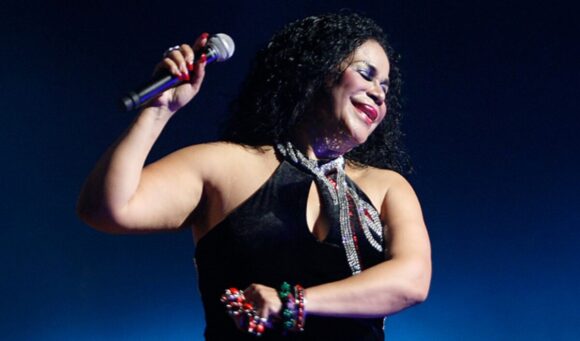 Eva Ayllón Día de la canción criolla