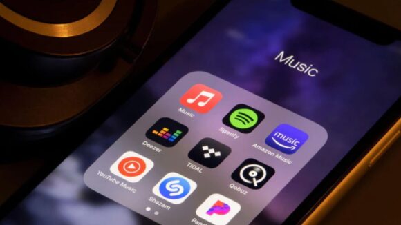 Amazon Music Spotify