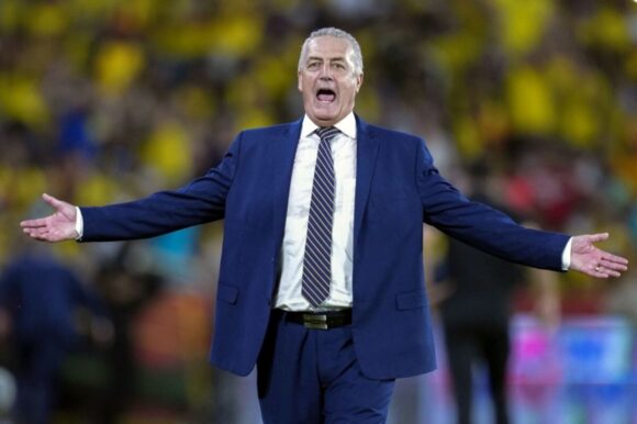 Alineaciones Ecuador Qatar Formaciones titulares Mundial 2022 - Noticias