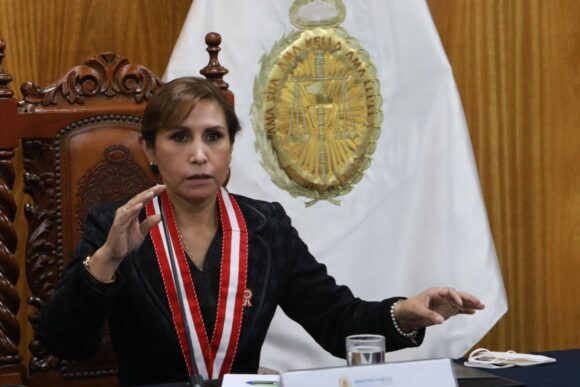denuncia por rebelión