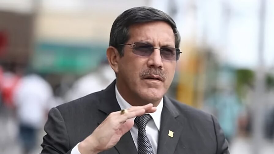 ministro de Defensa Jorge Chávez