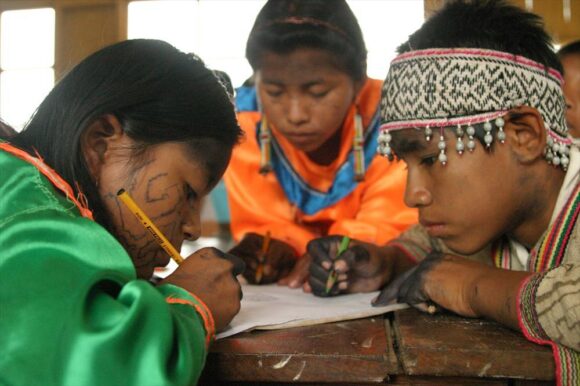 Educación Intercultural Bilingüe