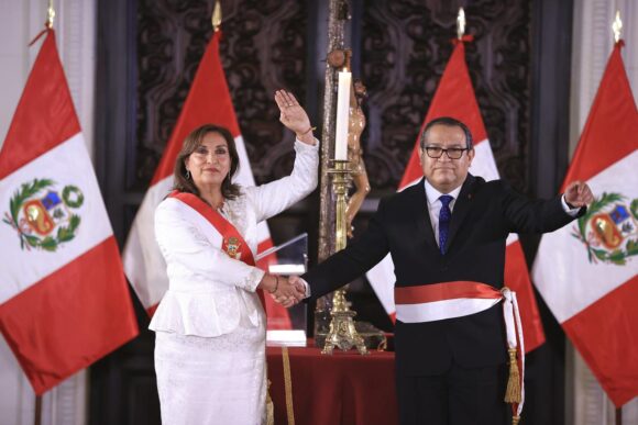 quién es alberto otárola hoja de vida y perfil
