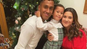 quién es la esposa de Renato Tapia