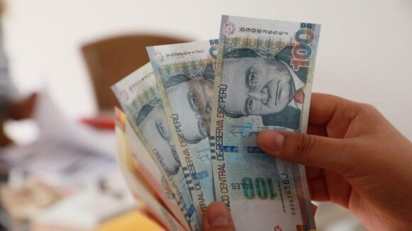 ¿Conviene ahorrar dinero en tiempo de crisis?