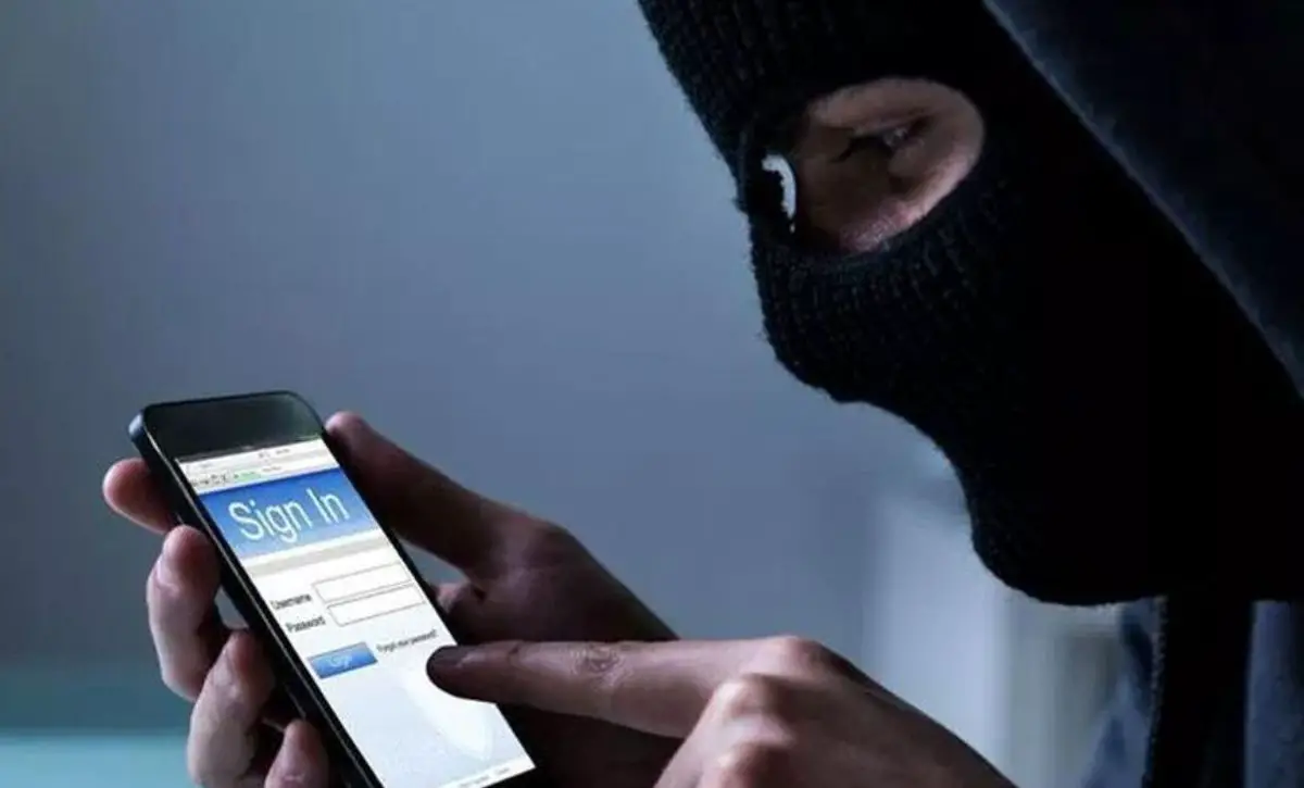 ¿Cómo evitar ser víctima de fraude electrónico si te roban el celular?