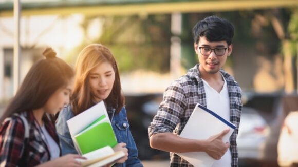 Becas