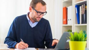 Minedu: ¿Quiénes pueden cobrar hasta S/ 3,779 del bono para investigadores?
