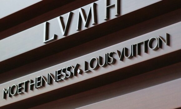 LVMH se consolida como el gigante del lujo y se posiciona entre las 10 empresas más valiosas del planeta