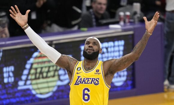 Lebron James dentro de los 150 nuevos millonarios de este 2023, según Forbes
