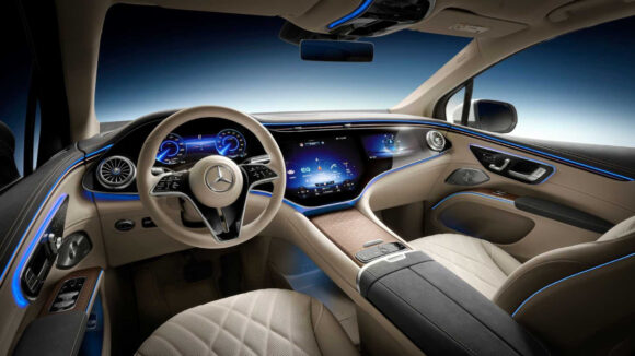 Mercedes Benz con ChatGPT