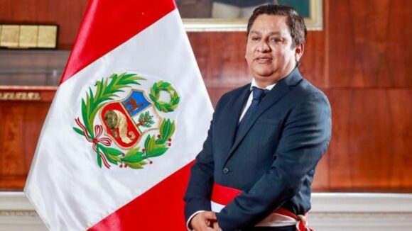 ¿Quién es César Vásquez, el nuevo ministro de Salud, y cuántas denuncias tiene?