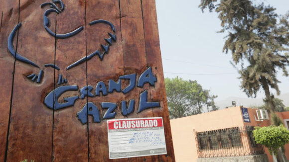 caso la granja azul