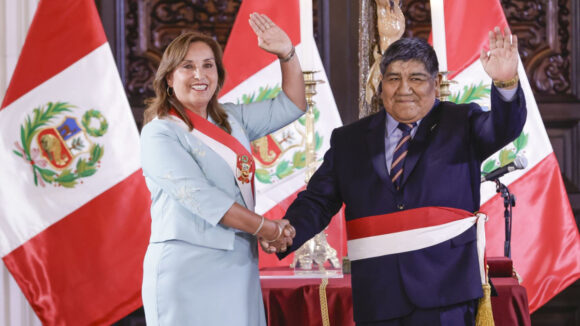 Hoja de vida de Rómulo Mucho Mamami