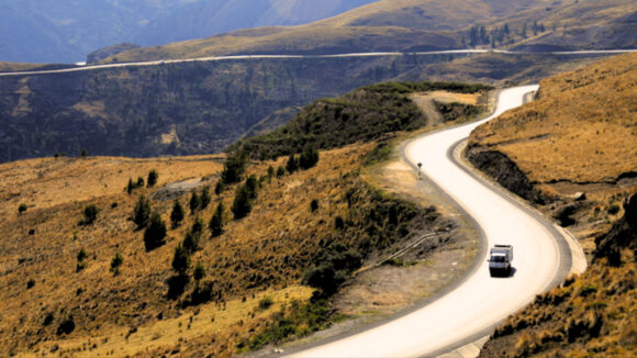 carretera longitudinal de la sierra