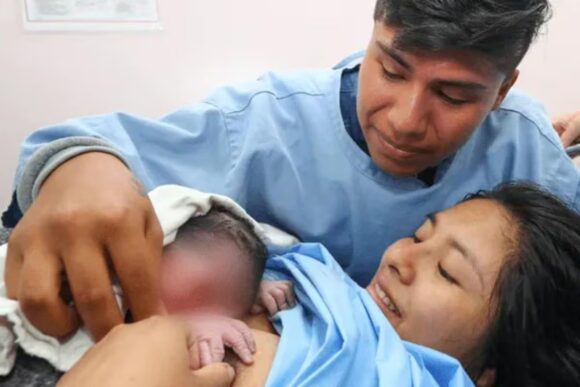 Nueva ley que protege a padres trabajadores es única en América Latina