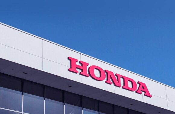 Honda: Duplica inversión en electrificación y software hasta 2030