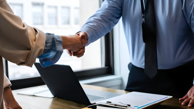 6 de cada 10 peruanos renunciarían por tener mala relación con su jefe ...