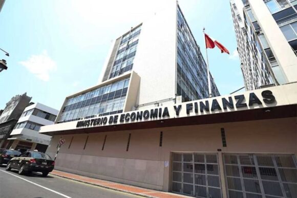 MEF y déficit fiscal