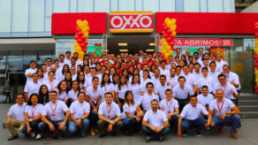 oxxo expansión perú