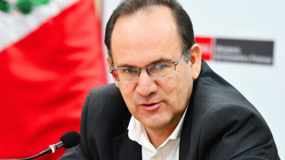 MEF descarta recursos para petroperú