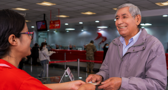 Gobierno adelanta pagos a pensionistas 2025.