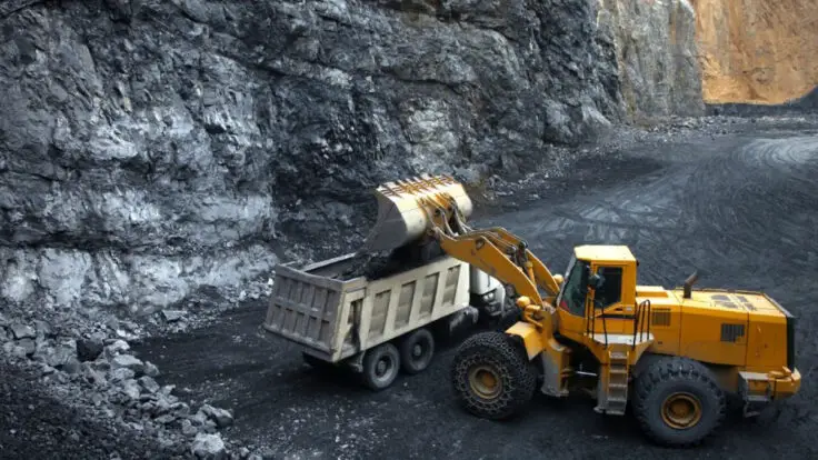 GoldMining antimonio oro Perú