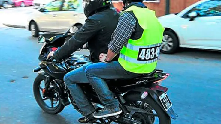 Motociclistas deberán mostrar su placa y rostro al conducir, según nueva norma del MTC para motociclistas