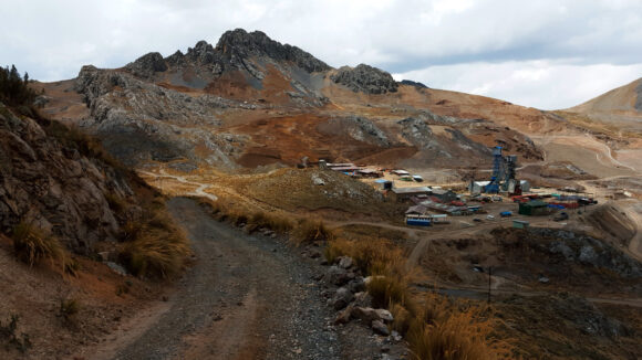Alpayana lanza OPA para adquirir Sierra Metals en Perú