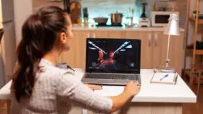 mejores equipos para estudiar y jugar sin complicaciones
