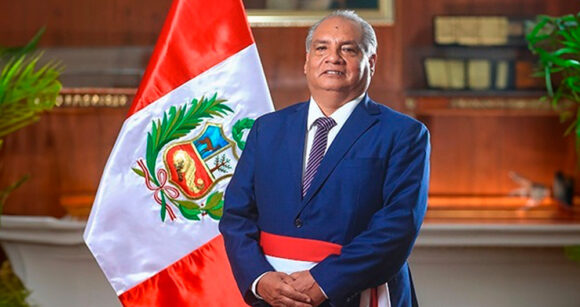 ¿Quién es César Sandoval, el acuñista que ahora es ministro?