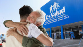 Afiliados a EsSalud podrían asegurar a sus padres con nuevo proyecto de ley: ¿Cuáles serían los requisitos?