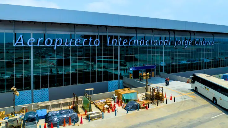 aeropuerto jorge chávez pista falla