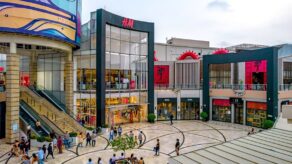 Jockey Plaza