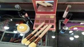 maquillaje de procedencia asiática