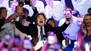 La Libertad Avanza logra más del 40% de los votos.