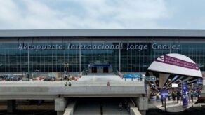Viajeros con escala en Lima pagarán una nueva tarifa en el Jorge Chávez desde el 27 de octubre.