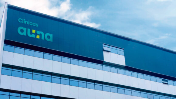 Auna resultados ingresos 2025